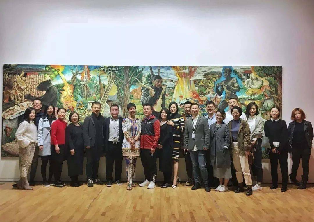 刘冰:美丽的同时有丑陋,欢愉的时候有感伤