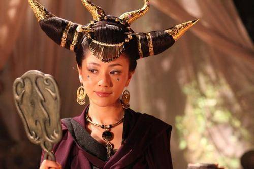 红孩儿和牛魔王均被灵山带走,为何无人敢动铁扇公主?她什么来头