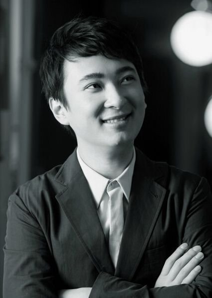 王思聪批某冰某予“毯星”:无作品靠绯闻和炒作