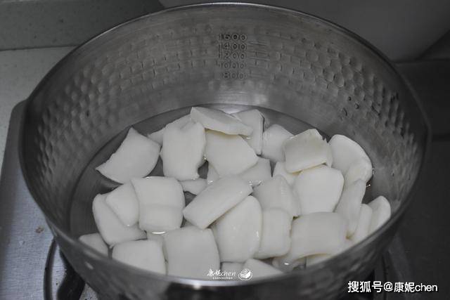天气热了,我给孩子做这份早餐,丰盛营养种类全,网友:求蹭饭