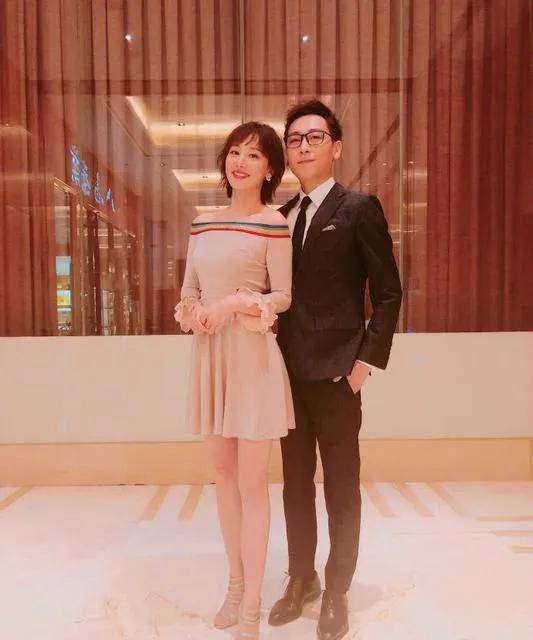 出走湖南台,主持《一站到底》的李好,连个包都不舍得给老婆买?