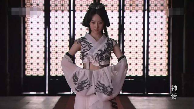太扎心!胡歌演过最绿的一部剧,三位乘风破浪的姐姐都为他痴狂?