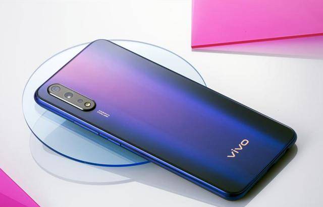 vivo终于放大招!6+256+22.5W只要1488,还让小米怎么玩?