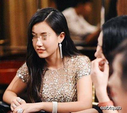 豪门掷千金进名校,寒门子弟:改变命运和阶层,读书是唯一出路?