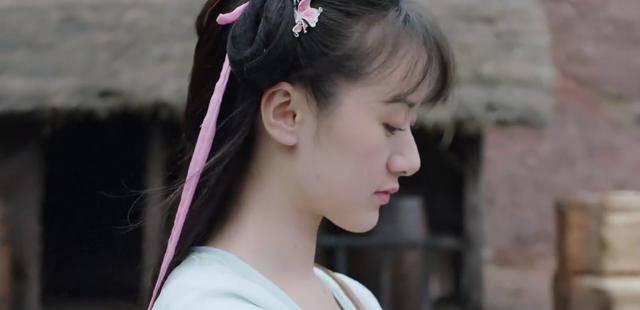 《琉璃》演员造型不忍直视,女主长相很路人,张予曦老气泪沟抢眼
