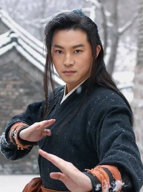 《武林外传》中,白展堂算不算一个卑鄙小人?