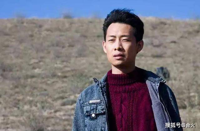 没上过大学,曾经5年没戏拍,张译凭什么成了百亿票房演员?