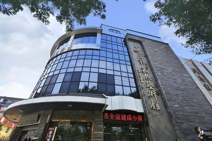 固安有一座刘凌沧郭慕熙艺术馆,藏有众多当代名家作品,不可错过