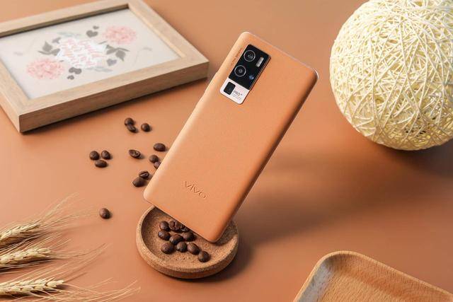 vivo X50 Pro+上手体验:能满足多数人的专业影像旗舰