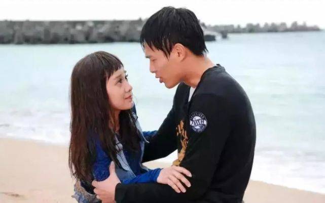 官宣结婚!老婆是长腿模特,肚子都大如球了!