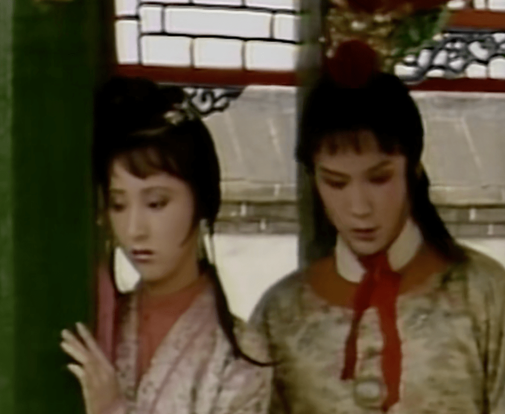 黛玉和湘云互开玩笑,“坐船”二字,众人都揣着明白装糊涂