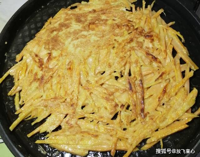 1个红薯2个鸡蛋,教你最好吃的早餐饼做法,简单营养,孩子最爱吃