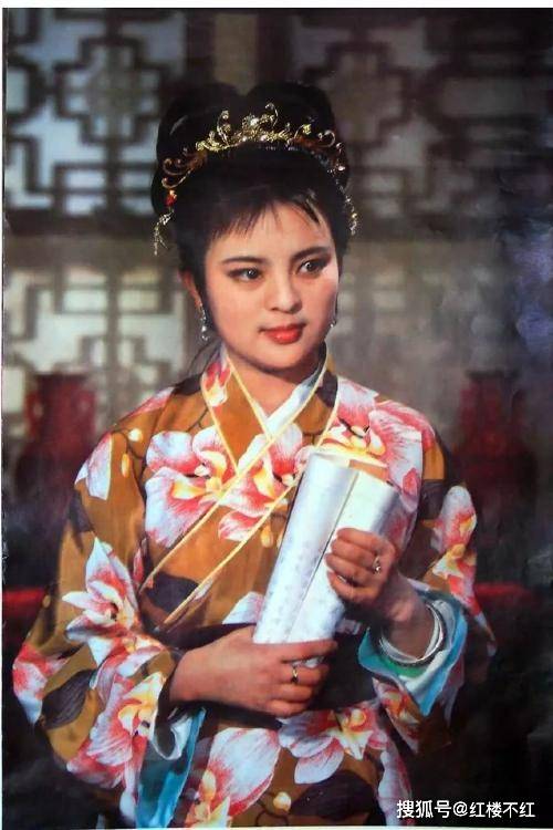 探春为何能列金陵十二钗第3位?黛玉用一个字评价,堪称一针见血