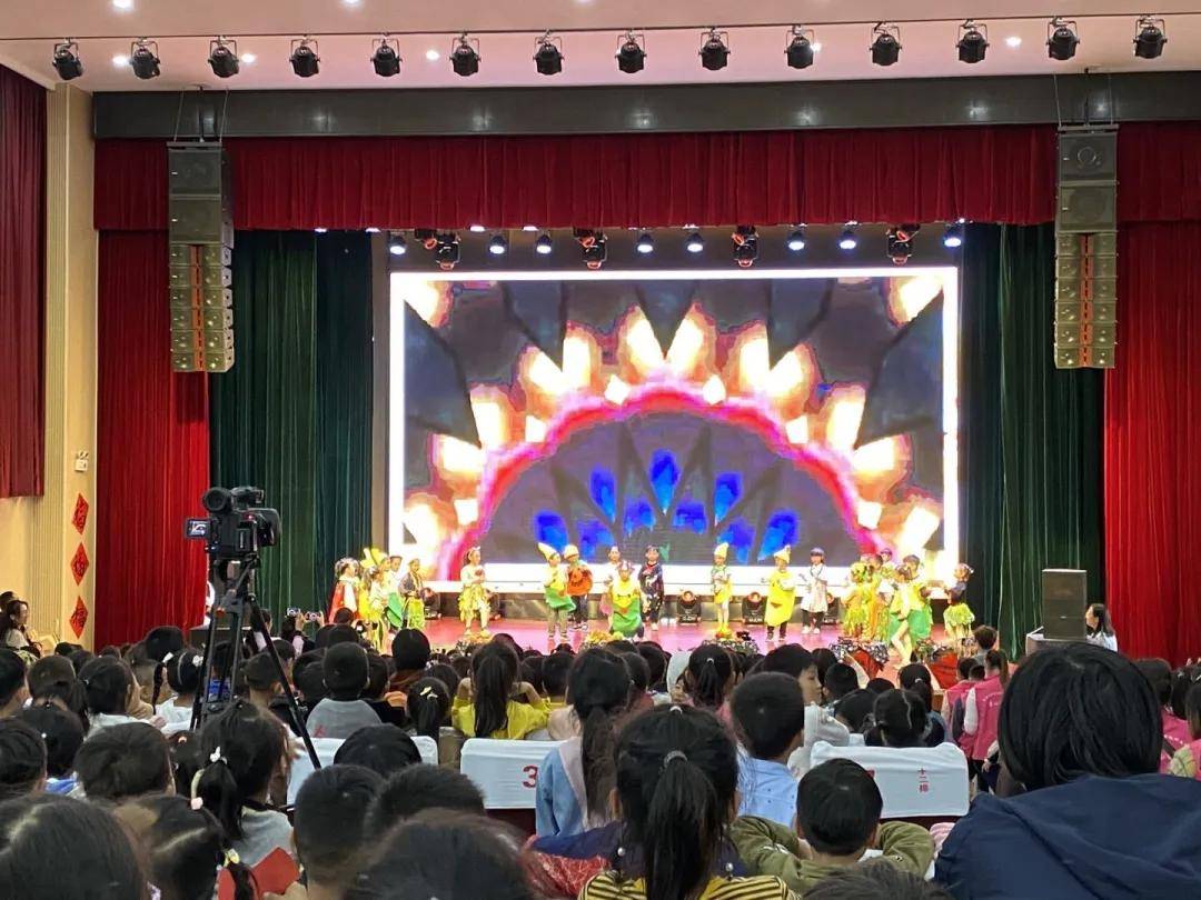 丰收的歌谣
