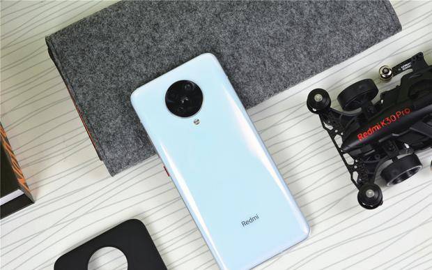 仅售1999 元!RedmiK30至尊版发布,高刷 双扬声器补足所有遗憾