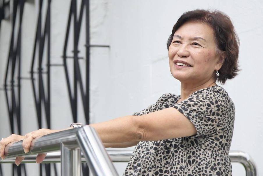 香港TVB又传噩耗,接连两位老戏骨病重生命垂危令人悲痛