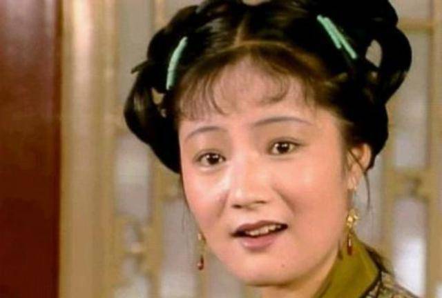 《红楼梦》中的贾府三少爷贾环何以可怜而又让人生厌?