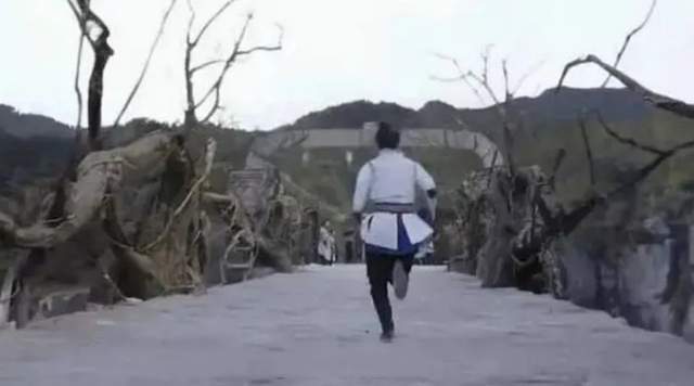 《有翡》播放量飙升口碑跌,赵丽颖替身曝光,王一博也无能为力