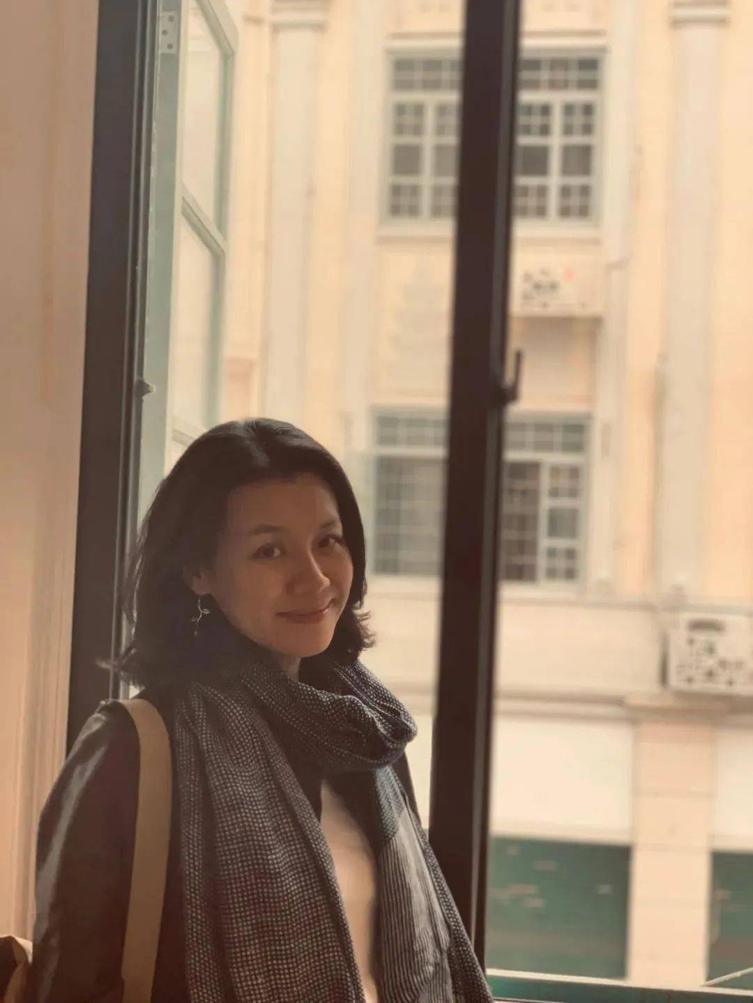 甘当绿叶,也能爆红!宝藏姐姐刘琳这下藏不住了
