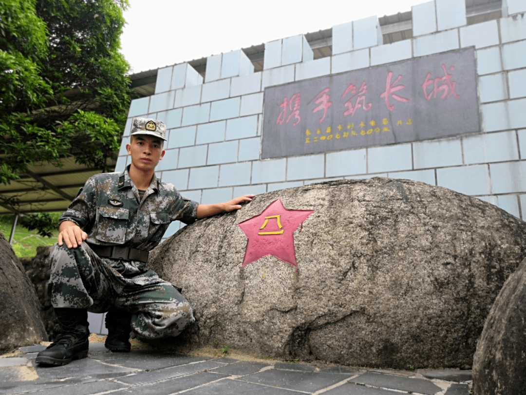 哪有岁月静好,不过是他们冲锋在前!