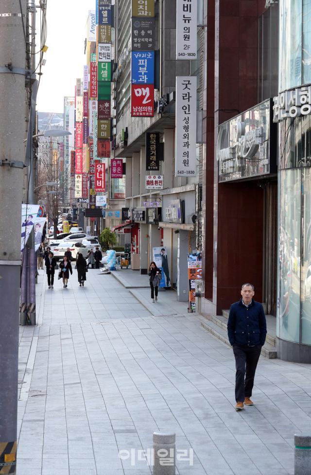 韩国现状:整容街空荡、免税店关门、组合解散