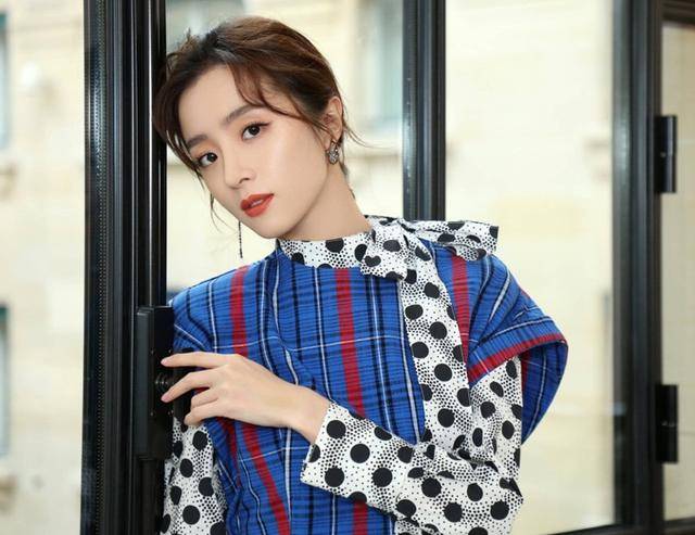 张铭恩是真的渣,但胡冰卿也是一朵美丽的白莲花