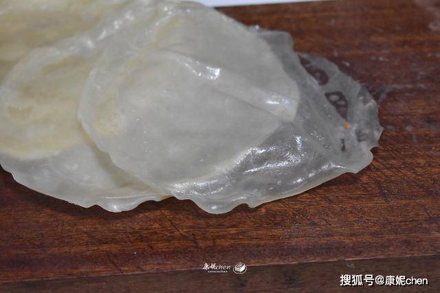 给孩子做这早餐,皮薄馅大香脆美味还营养,比肉包子馅饼简单好吃