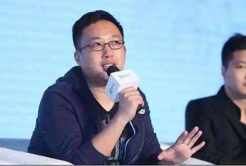 夸baby拉踩陈妍希,于正真的“行得正坐得直”吗?