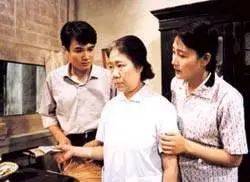 1990年,《渴望》红遍大江南北,时隔30年,主演们怎么样了?