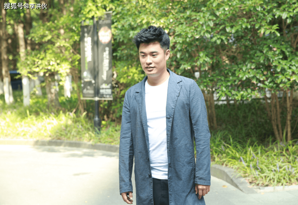 公开在一起5年终同框,陈赫与妻子蜜互怼,二胎后张子萱走向巅峰