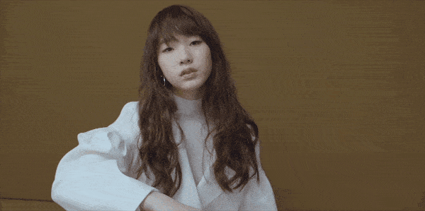 小S仨女儿首同框拍大片,满屏大长腿像极韩剧女主,被赞超模家族