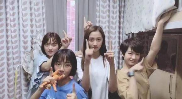 《二十不惑》:关晓彤选对剧本,男配王安宇撞脸杨洋白宇圈粉颇多