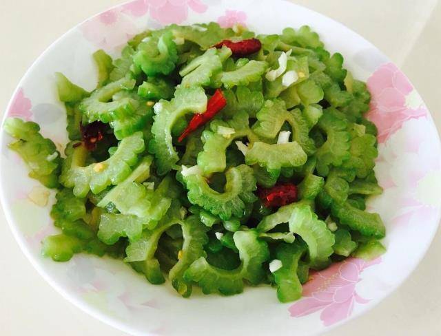 没想到,这5种剩饭菜经过“加热”后,却成了美食,比新鲜吃更棒