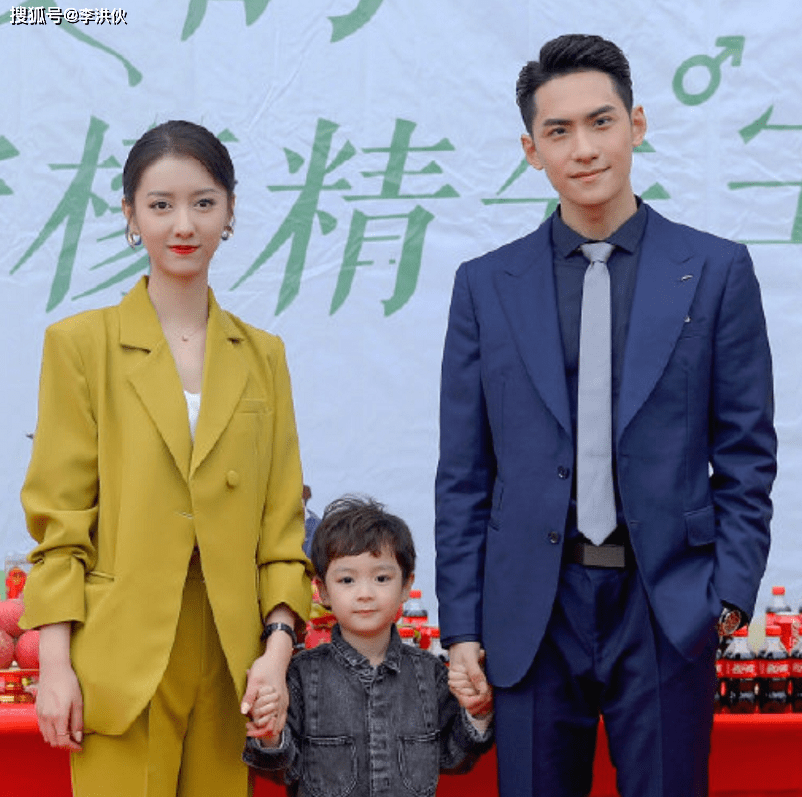 《三十而已》呆萌许子言圈粉,1岁就拍戏,撞脸鹿晗,特招导演喜欢