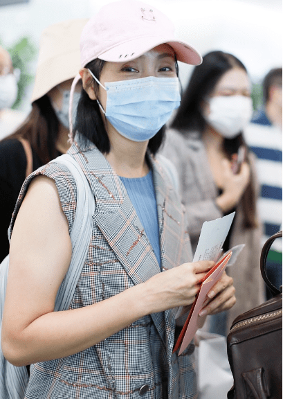 陶虹:生活就像一面镜子,你对它笑,它就回报你笑容