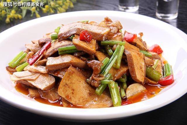有空在家做美味的家常菜,鲜香爽滑好味道,家人晚饭有口福了!