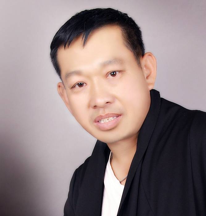 高飞:永怀诗和远方