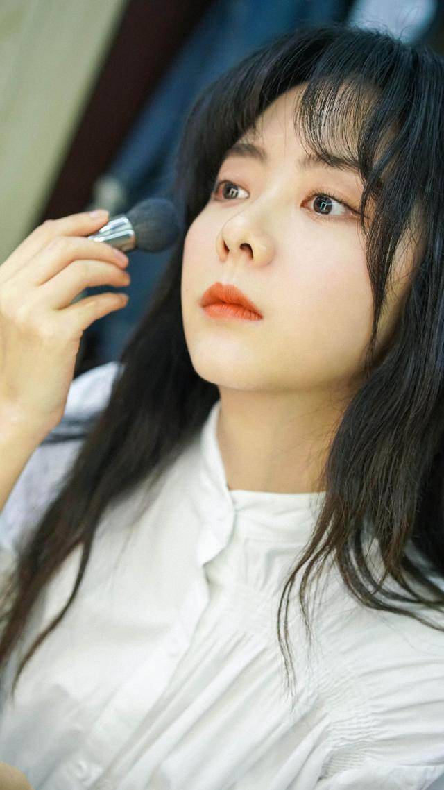 谭松韵代理律师透露庭审细节,撞倒妈妈肇事人系其小学同学