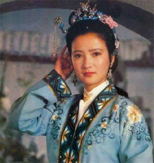 唯一演完四大名著的女星:因太漂亮在火车站被名导发掘,近况如何