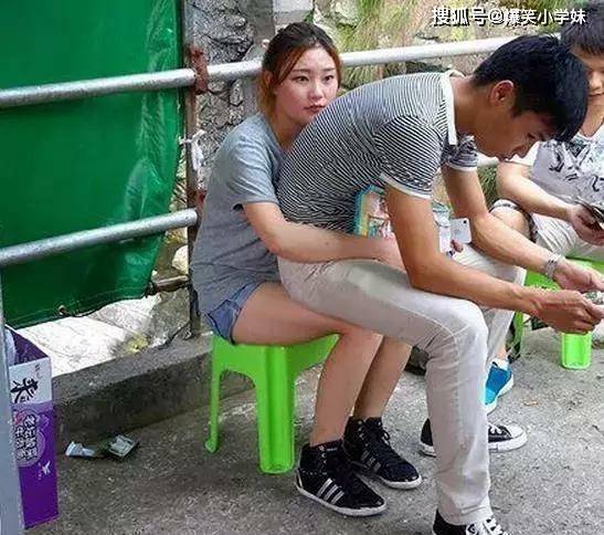爆笑gif:妹子别再卖萌了