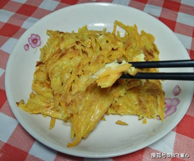 1个红薯2个鸡蛋,教你最好吃的早餐饼做法,简单营养,孩子最爱吃