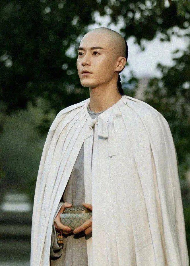 于正《当家主母》剧照曝光!蒋勤勤搭档小12岁茅子俊上演姐弟恋