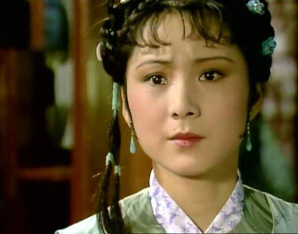 评《红楼梦》里的晴雯:琢玉郎,点酥娘,枉费了贾母一片心肠