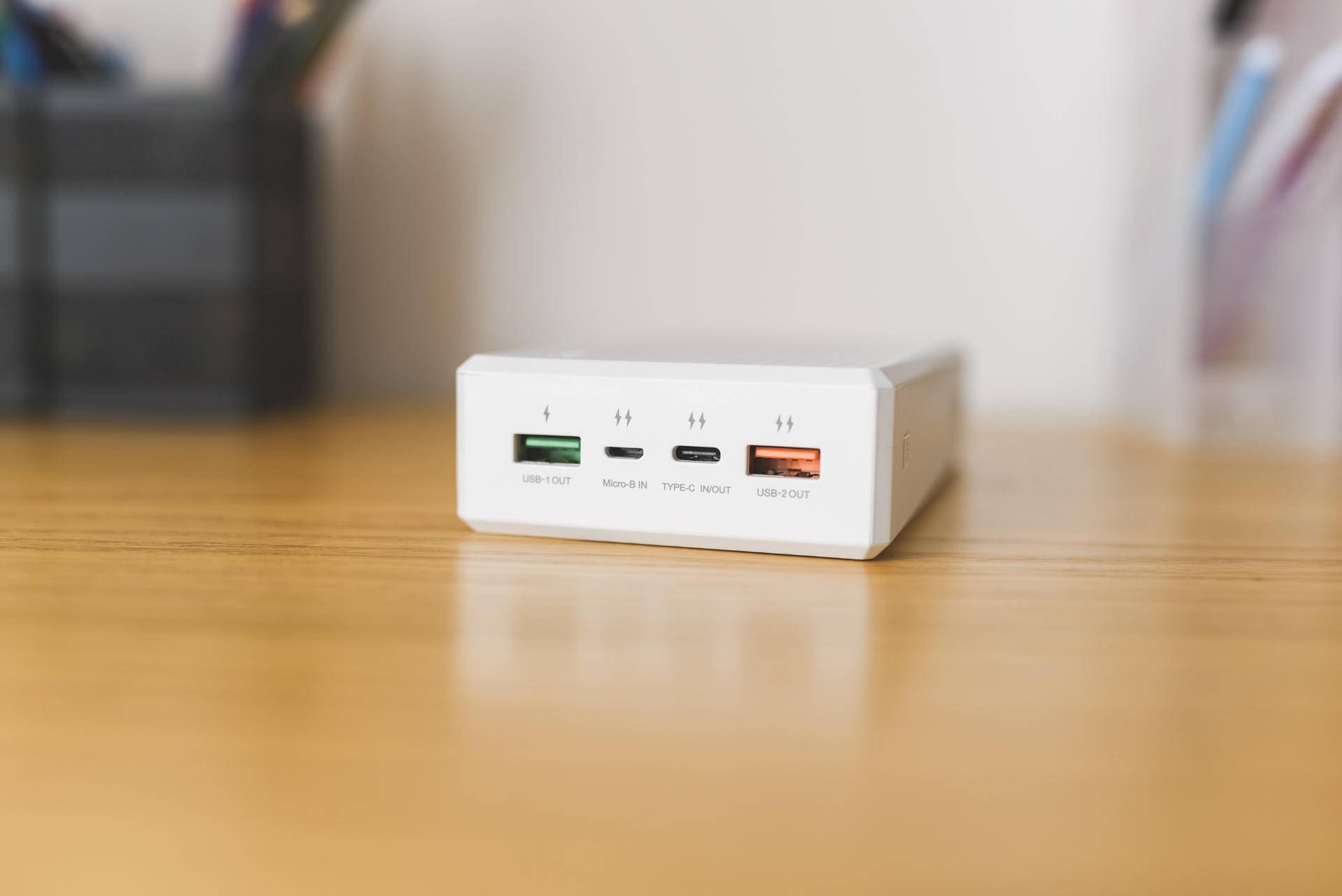 性能和价格的平衡者,可让iPhone X回血9次的奥睿科AK30到底如何
