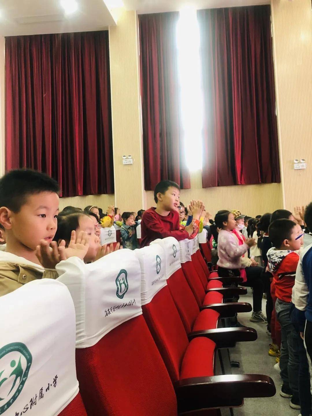 丰收的歌谣