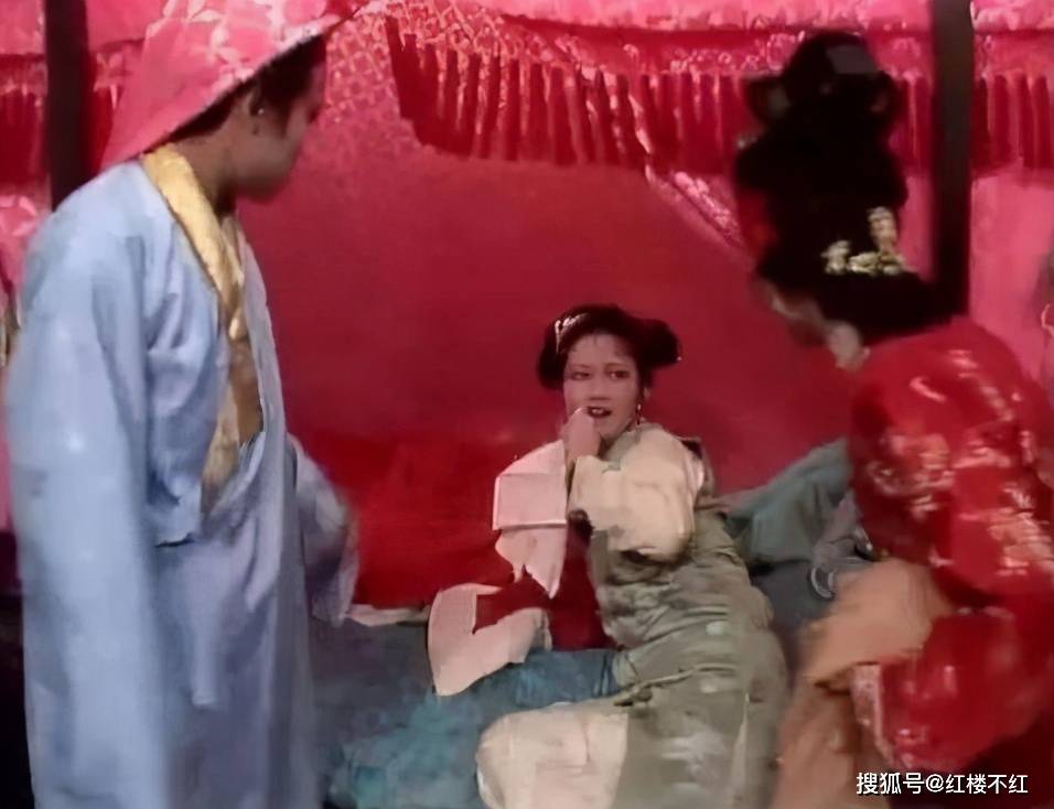 同是贾琏的相好,为何鲍二家的自尽而死,多姑娘却能逍遥法外?