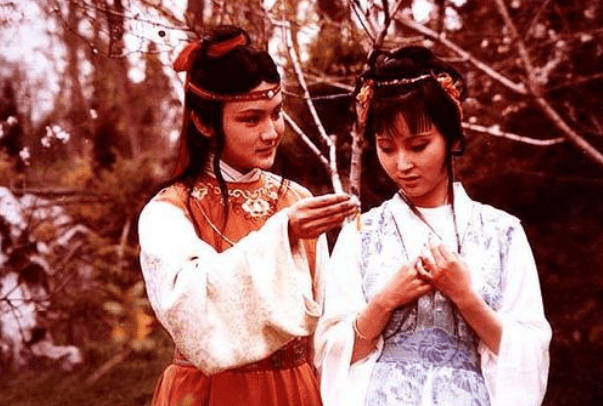 《红楼梦》为何让贾宝玉和秦可卿云雨?原来是曹雪芹太懂男人了