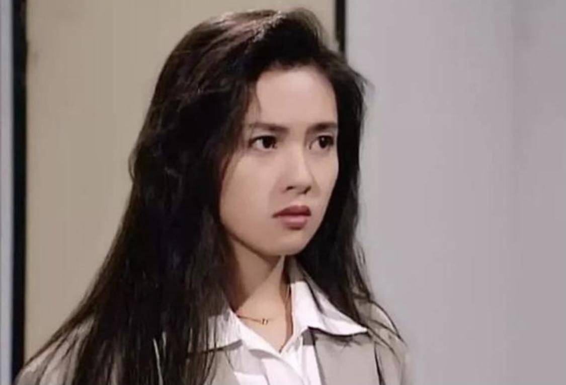 《女人俱乐部》李若彤似少女,叶蕴仪变样,年轻版陈慧珊被力捧