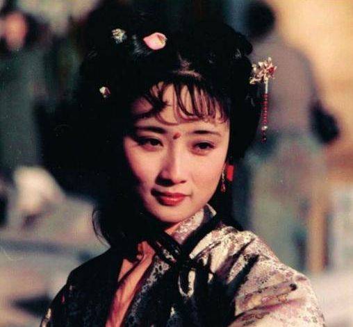 八七版《红楼梦》香菱近照,49岁身材宛若少女,网友:勾起回忆