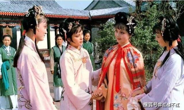 薛宝钗玲珑机变,为何面对胡搅蛮缠的嫂子夏金桂,她却束手无策?